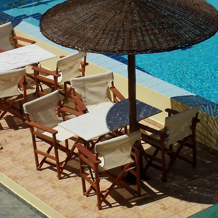 アパートホテル Galissas Studios