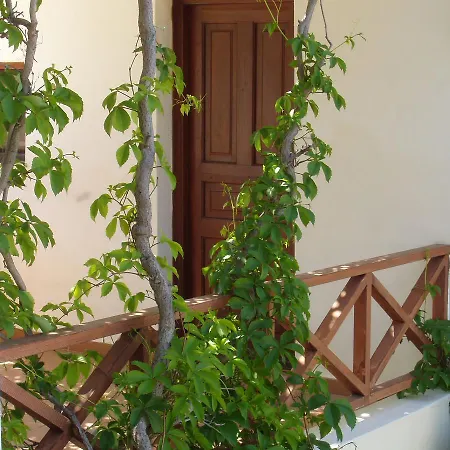 Galissas Studios アパートホテル