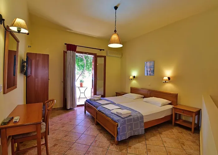 Galissas Studios アパートホテル 4*