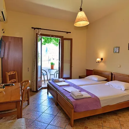 Aparthotel Galissas Studios 4*