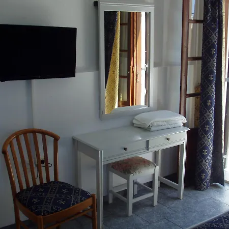 Galissas Studios 公寓式酒店 加利萨斯