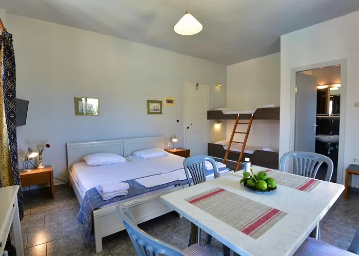 Galissas Studios Aparthotel 4*