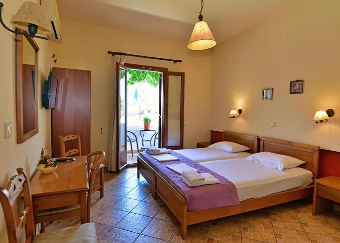 Aparthotel Galissas Studios 4*