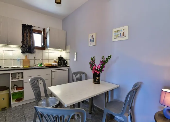 Galissas Studios Aparthotel 4*