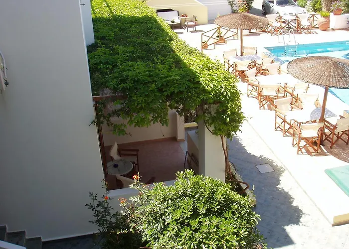 Aparthotel Galissas Studios 4*