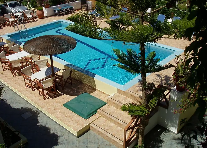 Aparthotel Galissas Studios 4*